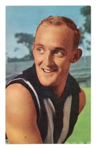 1964 Mobil Footy Photos (8 of 40) John HENDERSON Collingwood - Imagen 1 de 2