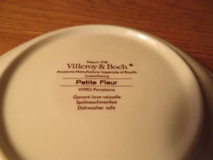 VINTAGE VILLREOY & BOCH - PETITE FLEUR - CUP & SAUCER SET -TINY FLOWER SPRIGS - Picture 1 of 6