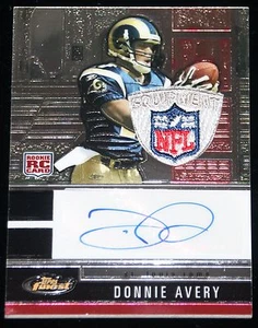 2008 TOPPS FINEST DONNIE AVERY RAMS NFL LOGO JERSEY PATCH SHIELD #d /15 RC - Picture 1 of 2