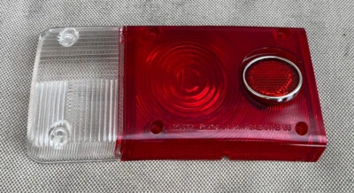 ¡¡LENTE DE LUZ TRASERA RHS ORIGINAL SEDÁN LUCE 1500 NUEVO DE STOCK MAZDA 1966-73!! KOITO.L2357R Foto 1 de 4