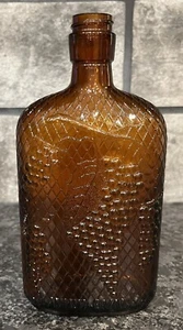 Vintage Amber Glass Bottle Flask Wine Oval One Pint Grapes Brown - Picture 1 of 6