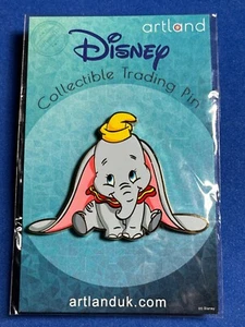 Disney Artland Dumbo Sitting LE 200 Pin C01 - Picture 1 of 2