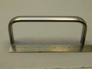 Amatom 10977-SS-1032-7 5" x 2.0" x 5/8"W and 9/32'T Stainless Steel Rack Handle - Picture 1 of 2