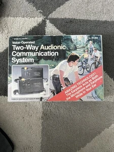 Realistic Two Way Audionic Communication System TRC 504 FM Transceiver - Zdjęcie 1 z 4