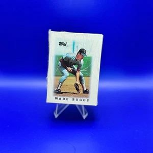 Lote de 50 tarjetas Topps Mini 1988 (Reino Unido) - Wade Boggs en el frente - envuelto/sin buscar* - Imagen 1 de 4