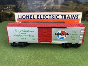 LIONEL 6-9491 CHRISTMAS BOX CAR 1986 MERRY CHRISTMAS/HAPPY NEW YEAR C7-C8 IN BOX - Picture 1 of 18