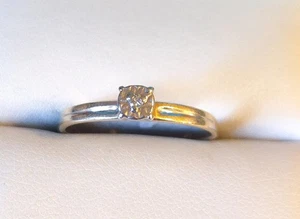 Vintage 10k massiver Gelb & Weißgold zierlicher Diamant Ehering Größe 6,5 - Bild 1 von 6