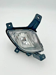 Hyundai Tucson 2010-2015 Fog Light Lamp RIGHT PASSENGER 922022S000 OEM - Foto 1 di 3