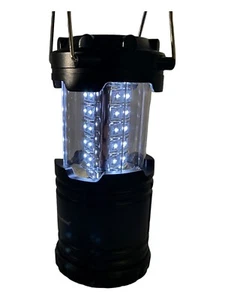 Linterna LED de mano o colgante alimentada por batería Arbor Day requiere 3 AA - Imagen 1 de 12