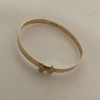 Vintage 10k Solid Gold Adjustable Size Child’s/Baby Bangle Bracelet with Hearts - Image 1 of 4