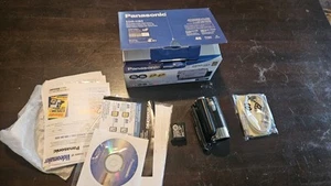 Samsung SMX-F50 Flash Media Camcorder FLASH MEMORY SD CAMCORDER - Picture 1 of 8