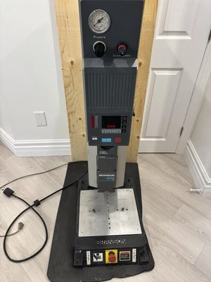 Branson 920IW (101-162-075) Pneumatic Ultrasonic Thermoplastic Welding FREE SHIP - Image 1 of 4