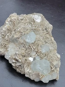 405g Aquamarin mit Glimmer - Bild 1 von 12