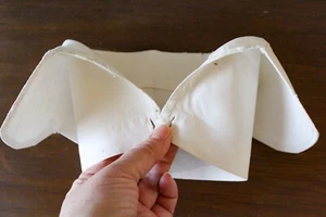 Antique Victorian Edwardian Boy's White Stiff Detachable Collar - Child or Doll - Picture 1 of 12