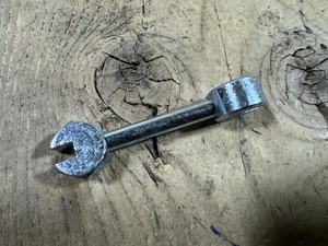 VINTAGE BIKE BICYCLE SPOKE WRENCH KEY SPOKE TOOL WHEEL SPOKE KEY TOOL NOS - Picture 1 of 2
