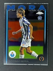 2024-25 Topps Chrome UEFA Club Competitions #137 Rodrigo Mora RC - Bild 1 von 2