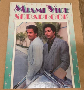 Vintage 1985 MIAMI VICE SCRAPBOOK MAGAZINE DON JOHNSON PHILIP THOMAS COVER BONUS - Picture 1 of 10