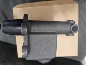 CHEVROLET BRAKE MASTER CYLINDER M21000 50'S GM TRI CHEVY - Picture 1 of 7
