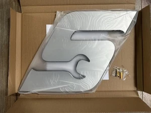 Snap-On Tools Limited Edition “S” Logo Wall Hanging w/ Mounting Hardware (NEW) - Picture 1 of 4