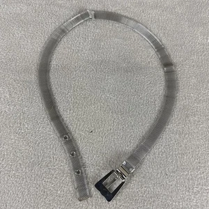 Cintura vintage WHITING & DAVIS maglia argento con fibbia 31”L 3 fori misura small larghezza 3/4” - Foto 1 di 6