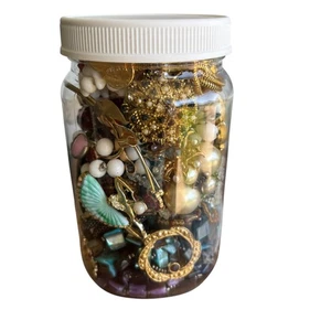 Vintage bis jetzt Mystery Schmuck Glas 1 Pfund 7 Unzen alle tragbar/verkäuflich - Bild 1 von 5