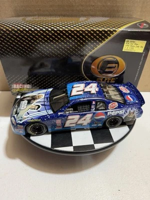 Jeff Gordon ELITE #24 DuPont Star Wars 1999 1/24 Nascar Diecast - Image 1 of 4