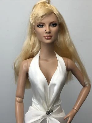 16-дюймовая уникальная кукла-блондинка Tonner Tyler — Angelina с перекрашенным лицом от Mel S. 2006 BW #u - Изображение 1 из 4