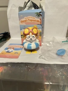 Pop Mart Coogi & Foody Coogi's Vagrant Life Go Swimming - Picture 1 of 4