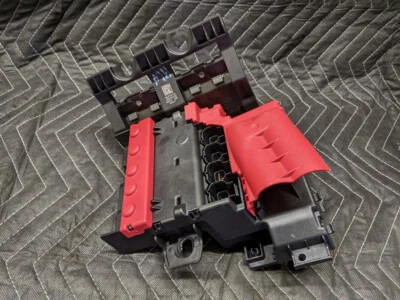 BMW G30 5-Series Rear Battery Distribution Box 6802943 - Image 1 of 4