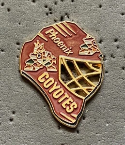 Phoenix Coyotes Goalie Mask NHL Hockey Pin - Imagen 1 de 1