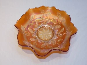 Vintage Karneval Glas Rüschen Schale, Ringelblume irisierend, Blatt und Beere - Bild 1 von 4