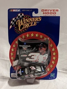 Winner's Circle ""Dale Earnhardt"" #3 Goodwrench Service Plus Auto con Cofano - NUOVO - Foto 1 di 13