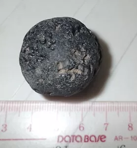 Piedra de tectita de indoquinita negra 32 gramos 31x29x28 mm - Imagen 1 de 8
