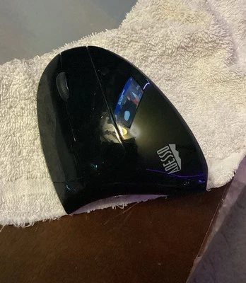 Adesso iMouse E10 2.4 GHz Wireless Vertical Ergonomic Mouse - With Dongle TESTED - Image 1 of 3