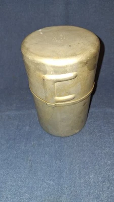 USGI Vietnam Era Coleman M-1950 U.S Military Stove With Can - 1966 - Image 1 of 4