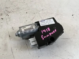 Porsche Cayenne GTS Sun Roof Motor E2 92A 11-18 OEM 7P0 959 591 C - Picture 1 of 4