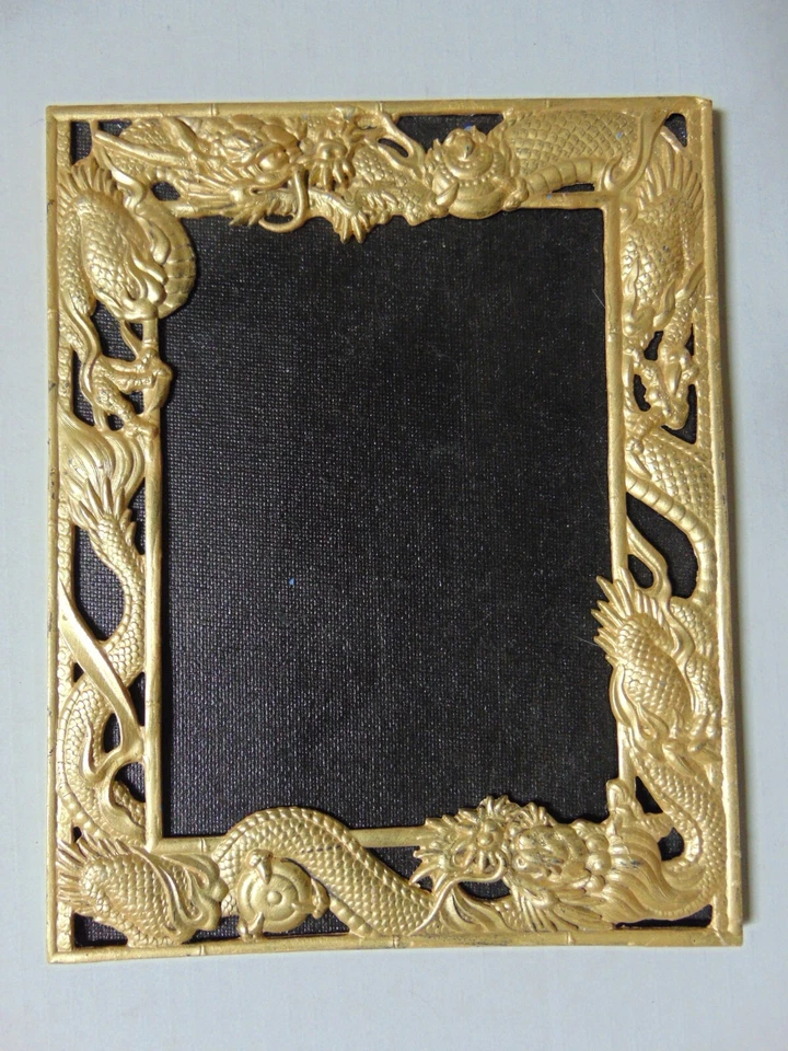 ANTIQUE JAPANESE GILDED DRAGONS PHOTO FRAME - Image 1 of 4