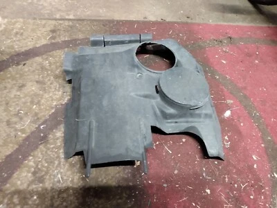 1990 BMW 535i (E34) left inner rear headlight trim cover, 1946433, cracked - Imagem 1 de 4