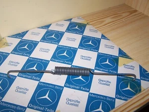 Unimog 404 Brake Shoe Return Spring Front and Rear - NEW - Picture 1 of 2