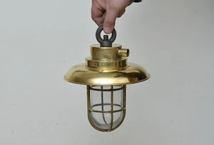 Vintage old brass ships lamp light beautiful nautical original - FREE DELIVERY - Picture 1 of 12
