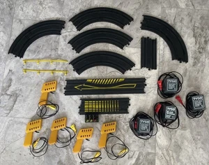 Tyco Electric Racing 9" Terminal Track/7 Track Pcs, 5 Controllers, 4 Power Packs - Picture 1 of 4
