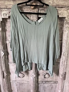 Tree Of Life Free Love size Sage Green Blouse Top Brand New - Picture 1 of 5