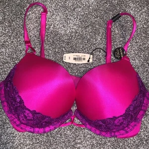 Nuevo con etiquetas sujetador push up rosa púrpura milagroso inmersión bomba de Victoria's Secret 32C - Imagen 1 de 6