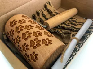Stodola Engraved Mini Rolling Pin with DOG PAW Pattern - Picture 1 of 4