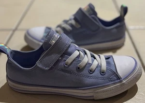 Tenis Converse púrpura brillante para niñas talla US3 UK2.5 21.5CM - Imagen 1 de 6