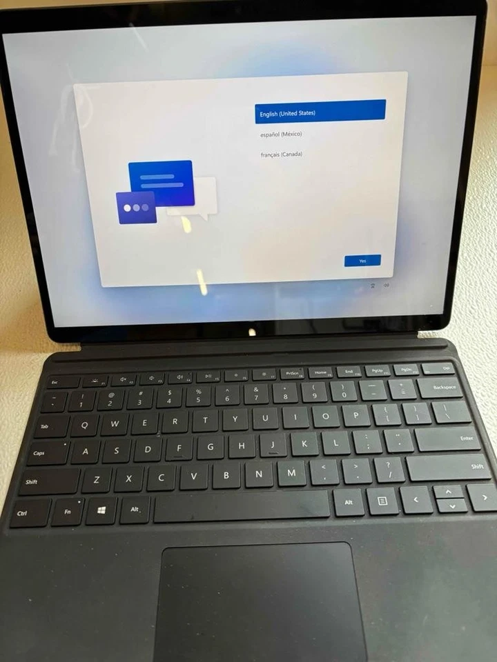 Microsoft Surface Pro 8 Tablet, Intel Evo i5-1145G7, 8GB RAM, 256GB SSD see pics - Image 1 of 1