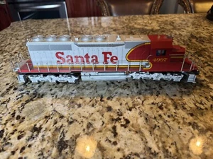 Santa Fe Weaver 3 Rail O SD-40-2 Diesel DummyLocomotive (MTH Lionel Compatible) - Picture 1 of 5