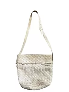 Bottega Veneta Intrecciato Bucket Bag Shoulder Bag Flaws - Picture 1 of 24