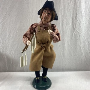 Byers Choice Caroler 2008 Exclusive Yankee Candle Colonial Candle Maker - Picture 1 of 7