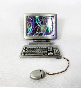 JJ signierte Computer mit baumelnder Computermaus Brosche / Anstecknadel silberfarben - Bild 1 von 3